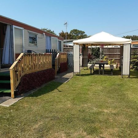 המסבי Gina'S Static Caravan,118 Sandsgate מראה חיצוני תמונה