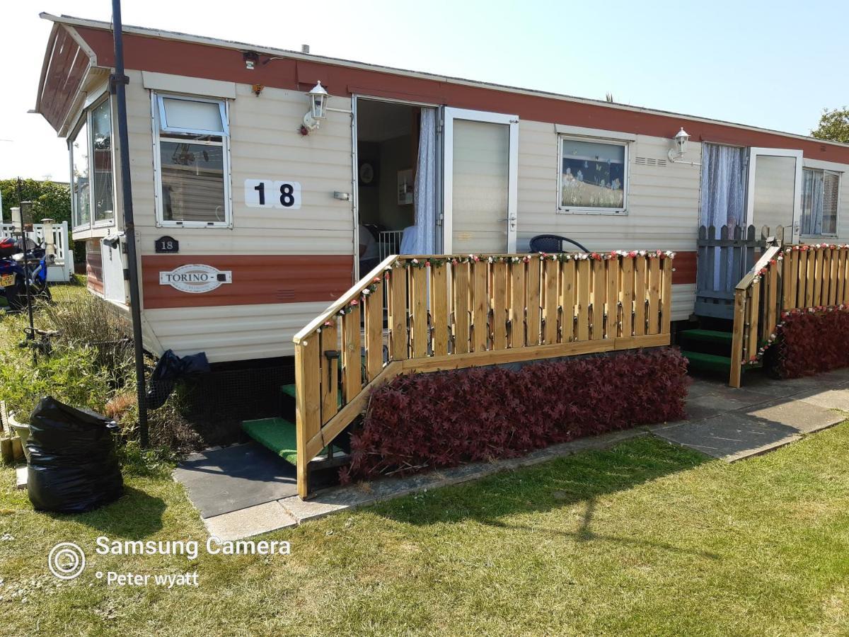 המסבי Gina'S Static Caravan,118 Sandsgate מראה חיצוני תמונה
