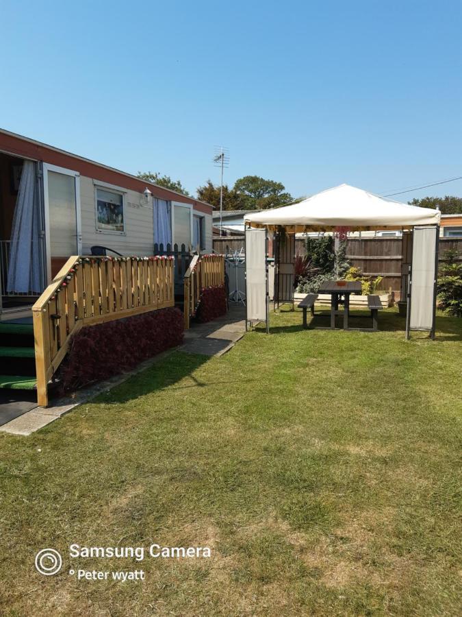 המסבי Gina'S Static Caravan,118 Sandsgate מראה חיצוני תמונה